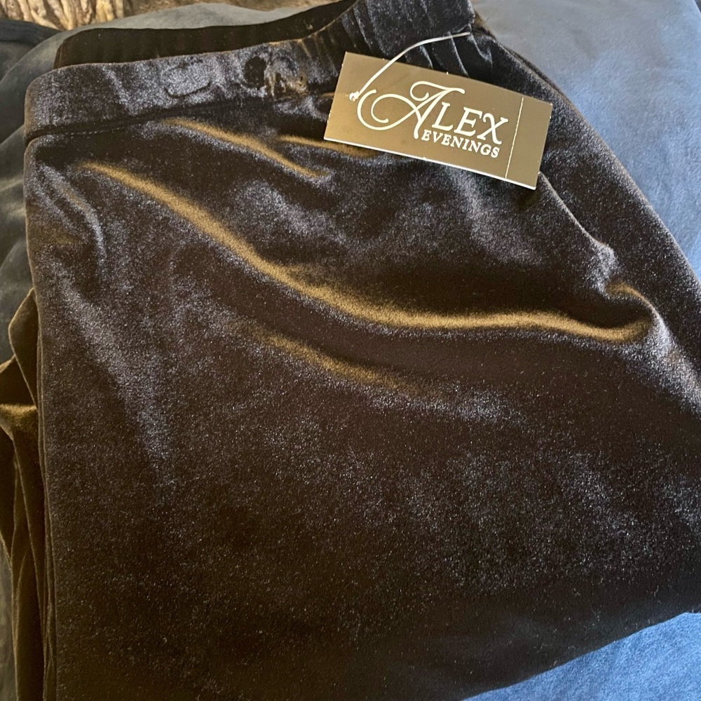 NWT Alex Evenings Black Velvet pants XL